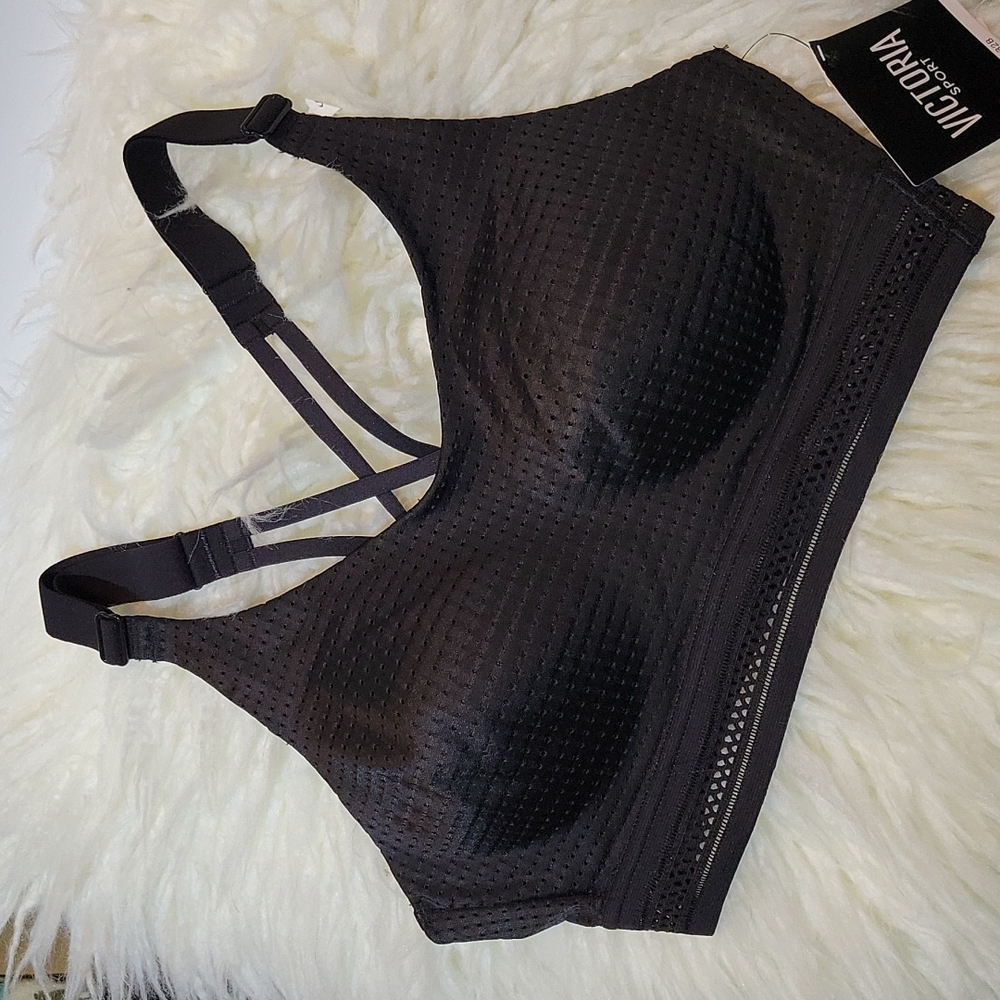 Victoria's Secret Lightweight Sport Bra NWT